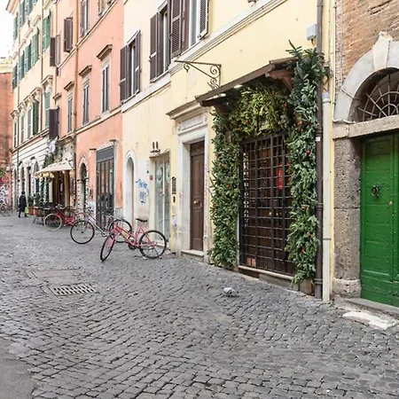 Delicious Roma